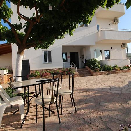 Emerald Inn Ksamil Eksteriør bilde