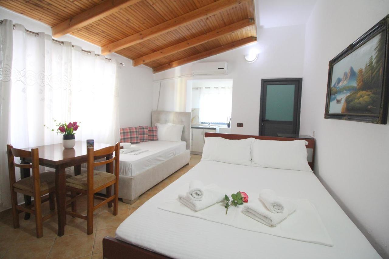 Emerald Inn Ksamil Eksteriør bilde