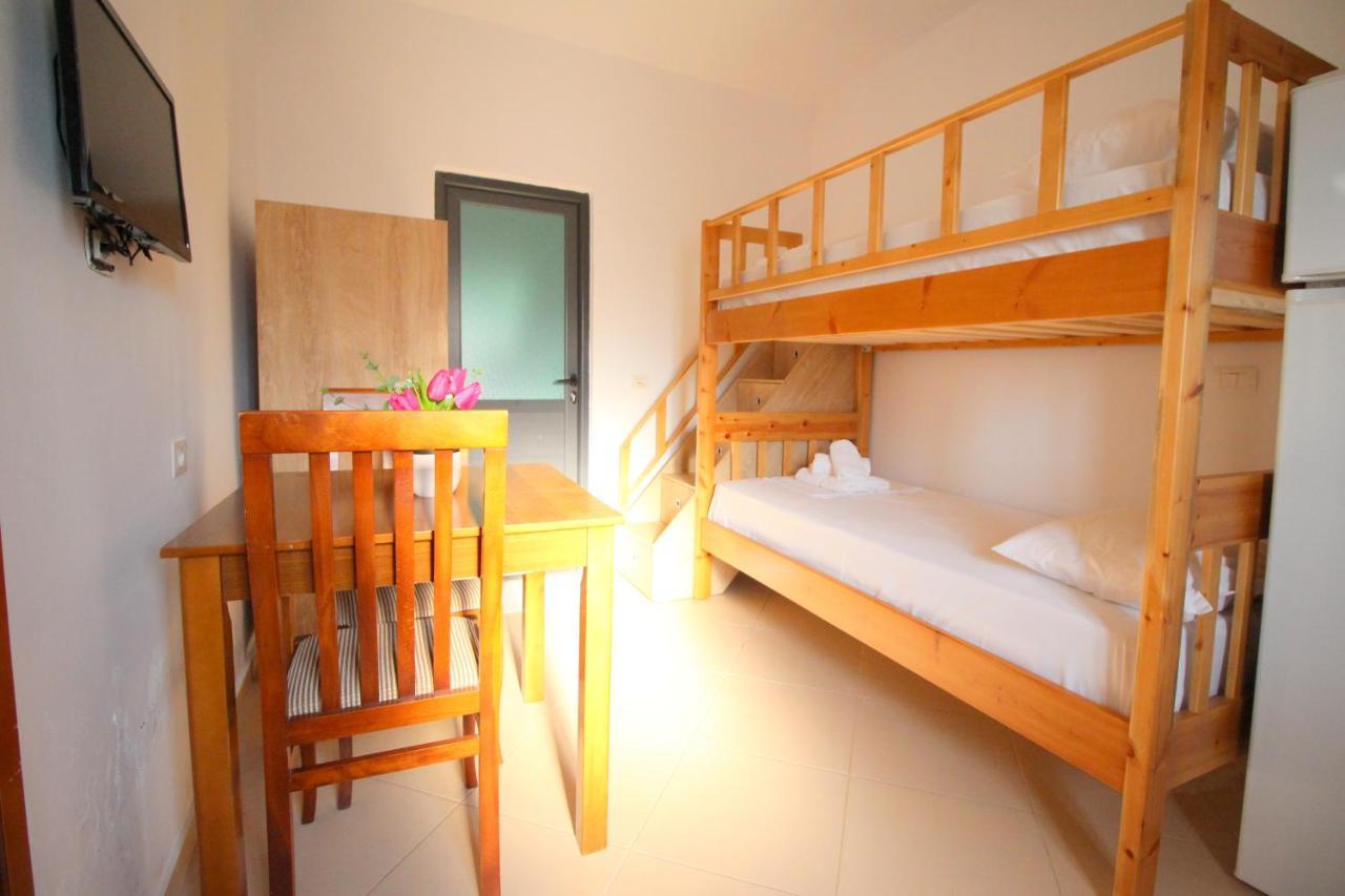 Emerald Inn Ksamil Eksteriør bilde