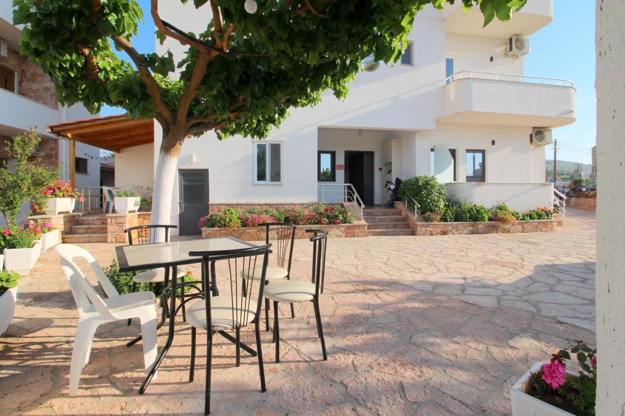 Emerald Inn Ksamil Eksteriør bilde